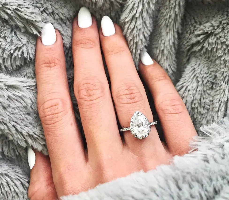 pear shaped engagement ring.jpg3